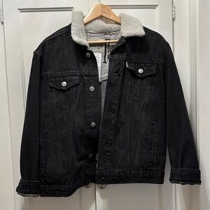 Boys Levi’s silver tab Black Denim Sherpa Jacket size large  12-13 years